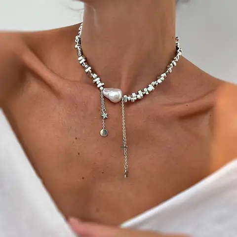 Collier perles irrégulières esprit vintage